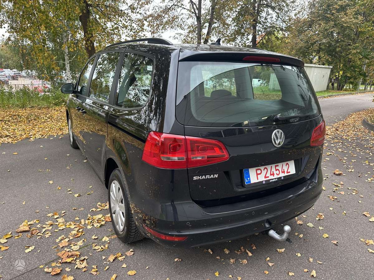 Volkswagen Sharan 2011 — engine 1968 cm³, 140 HP (103kW)