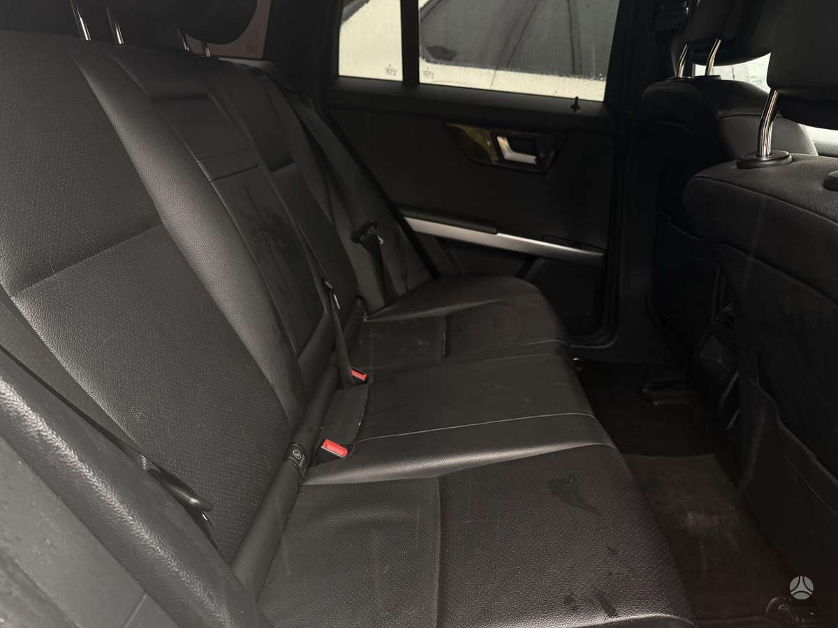 Mercedes-Benz GLK350 2012 — photo 11