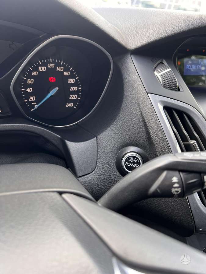 Ford Focus 2012 — фото 13