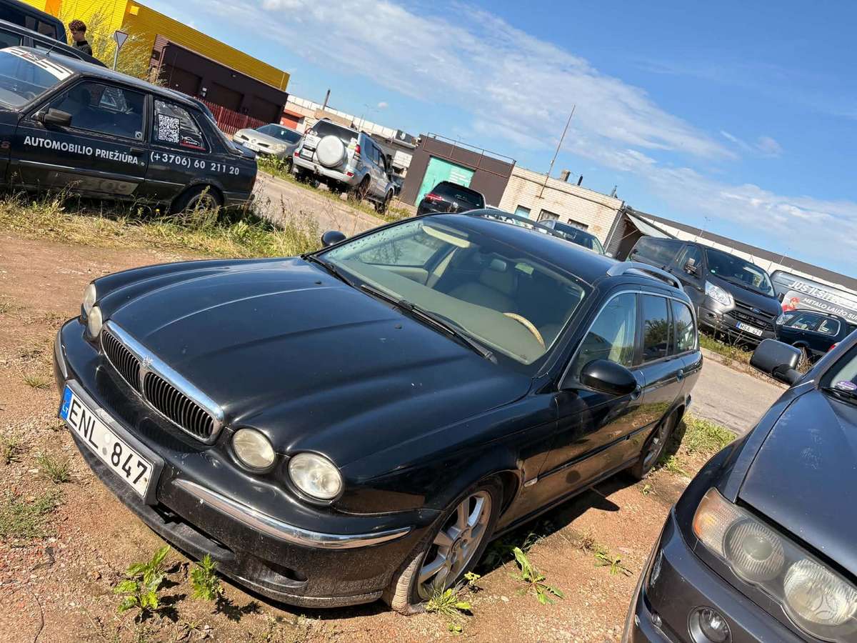 Jaguar X-Type 2006 — вигляд ззаду