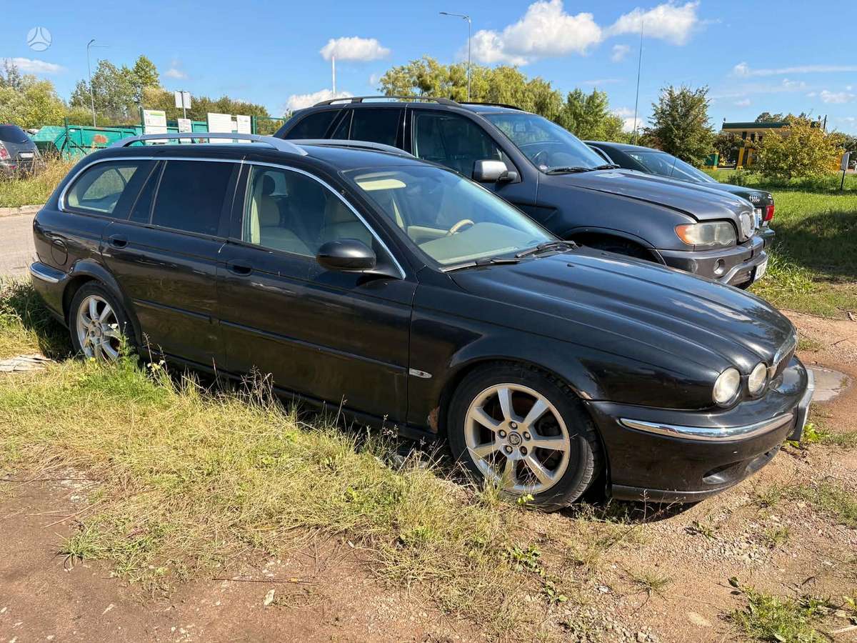 Jaguar X-Type 2006 — салон