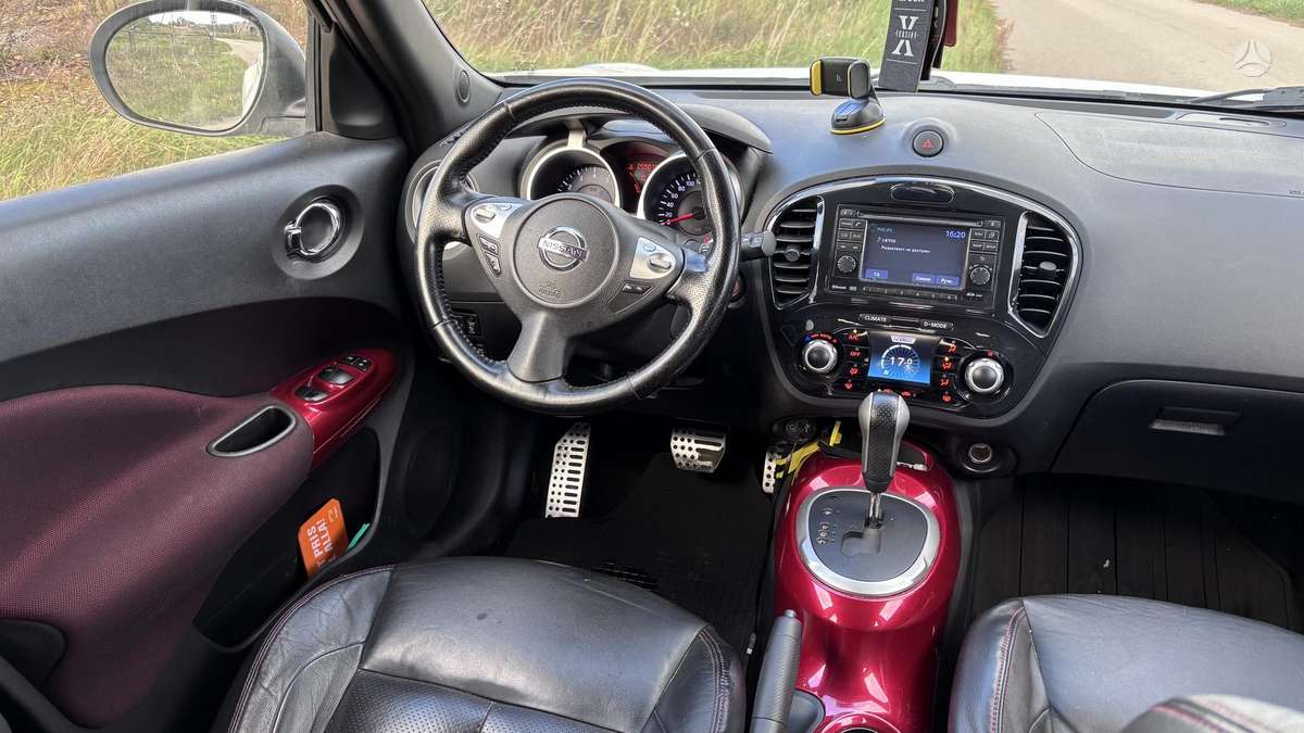 Nissan Juke 2011 — photo 10