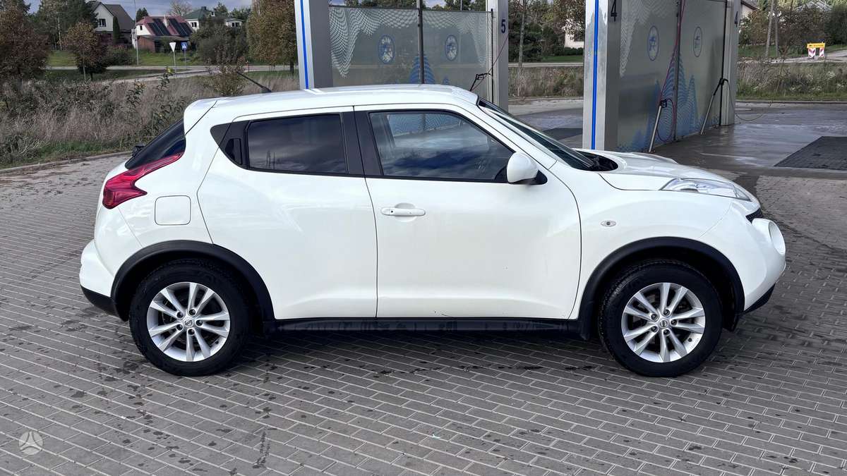 Nissan Juke 2011 — photo 6