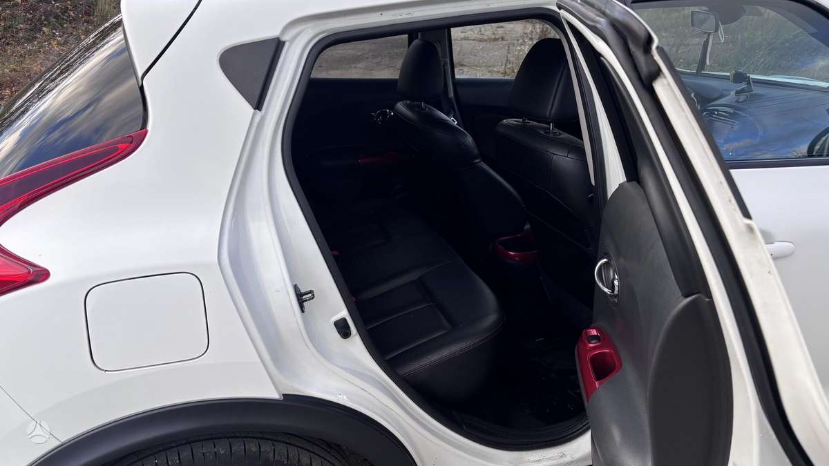 Nissan Juke 2011 — photo 8