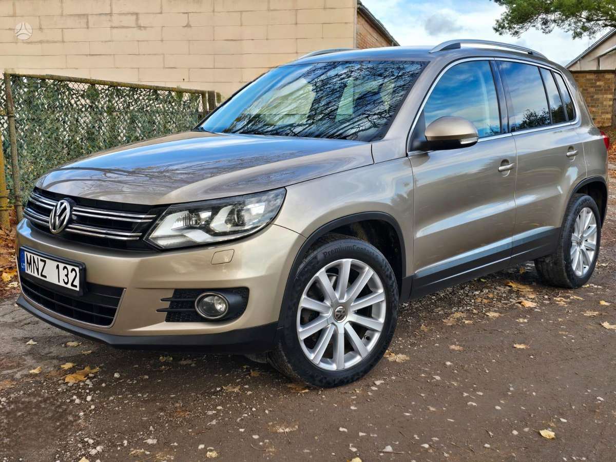 Volkswagen Tiguan 2015 — салон