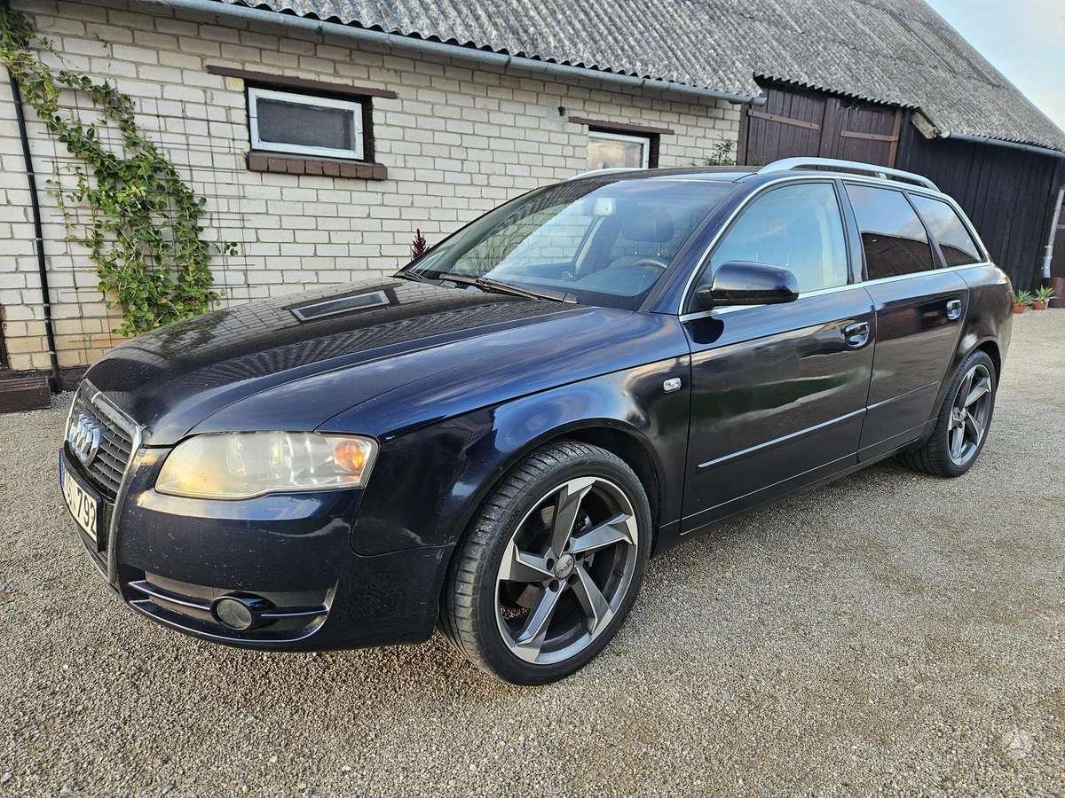 Audi A4 2007 — rear view