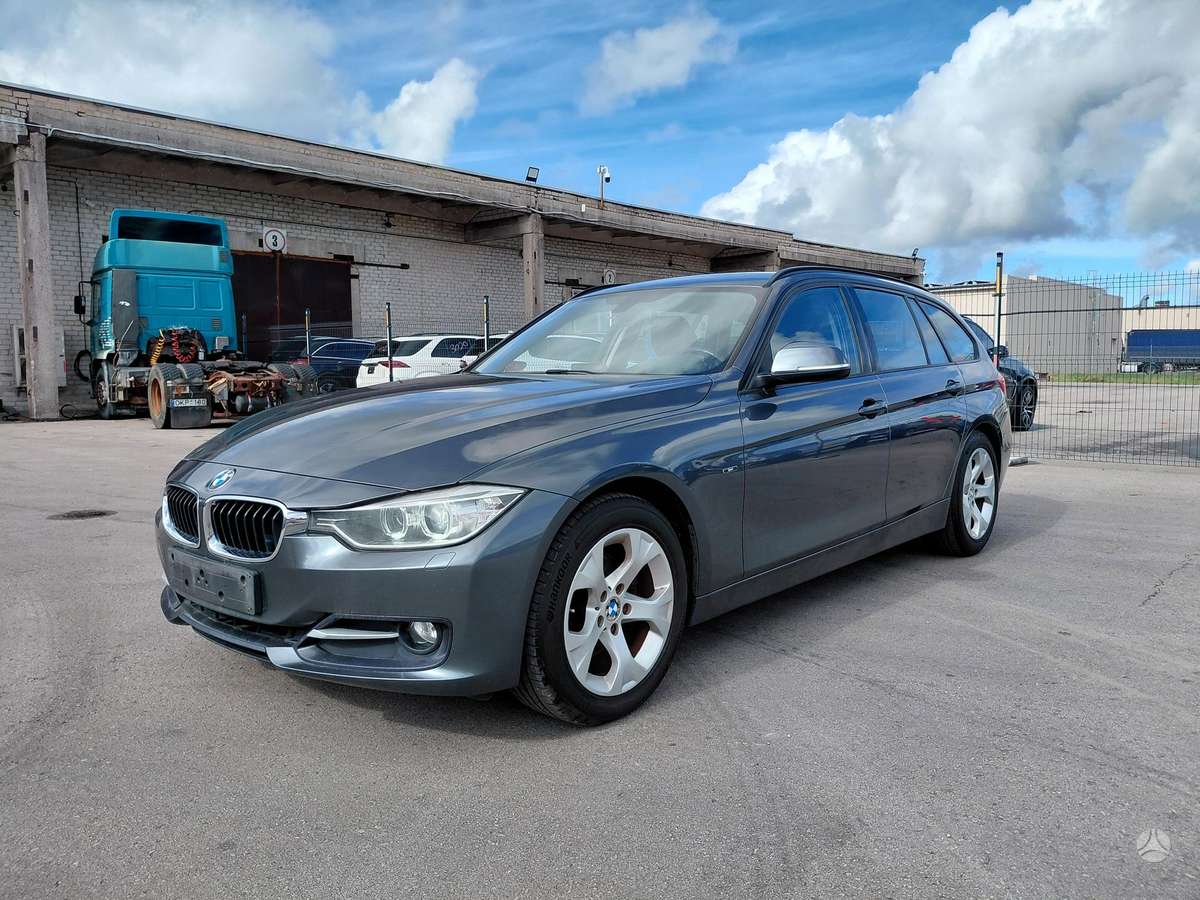 BMW 320, 2013