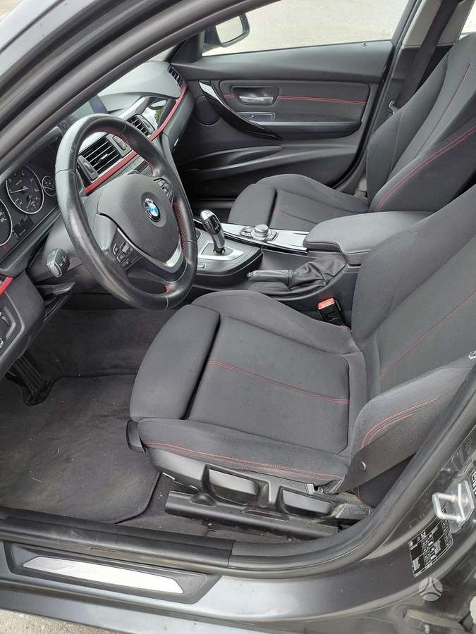 BMW 320 2013 — photo 10