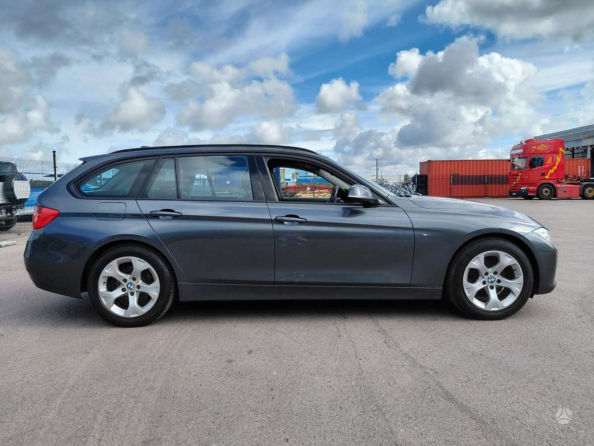 BMW 320 2013 — photo 6