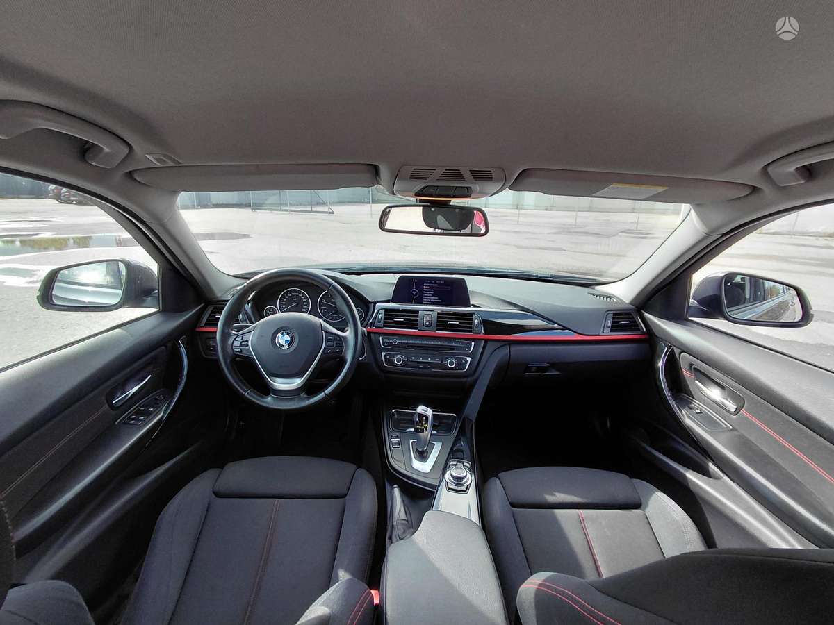 BMW 320 2013 — photo 9