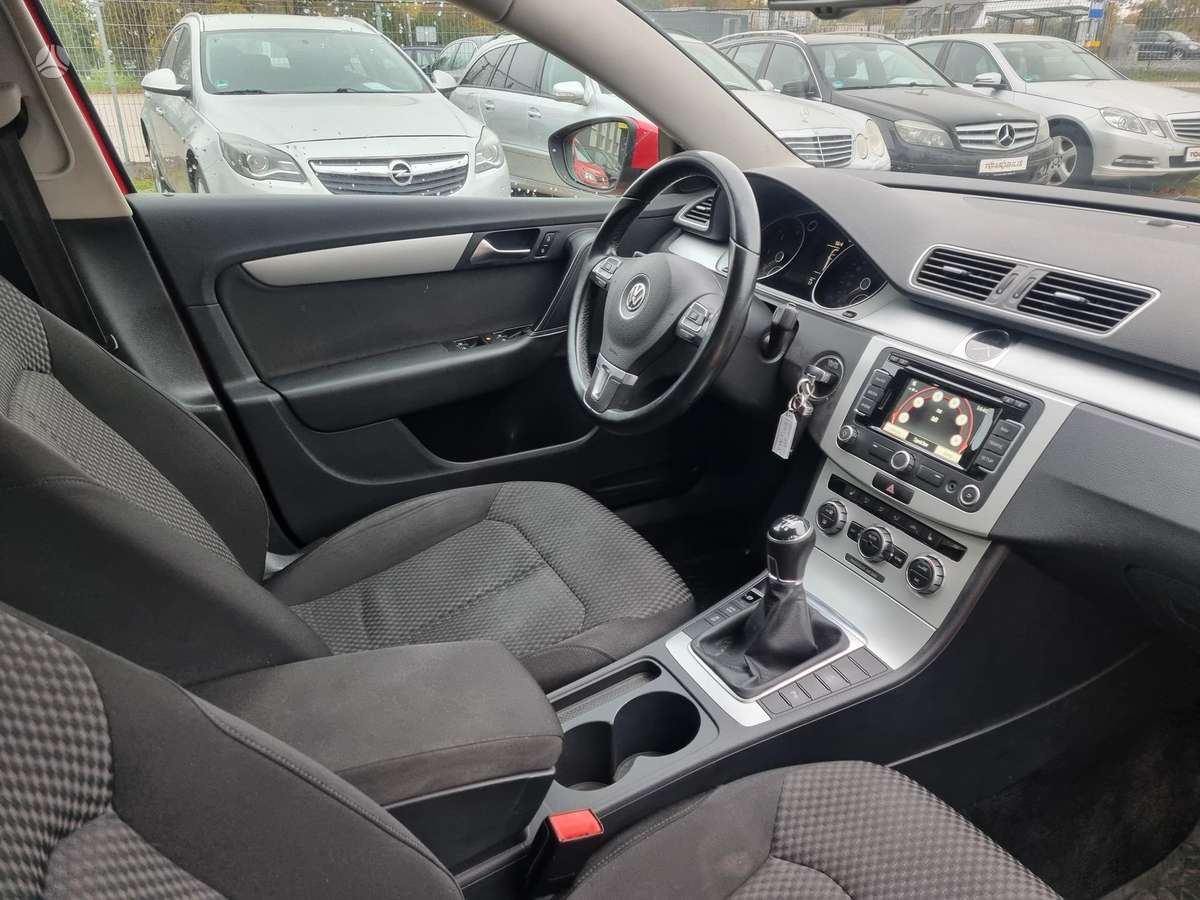 Volkswagen Passat 2012 — photo 5