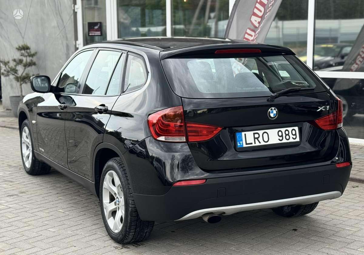 BMW X1 2011 — photo 10