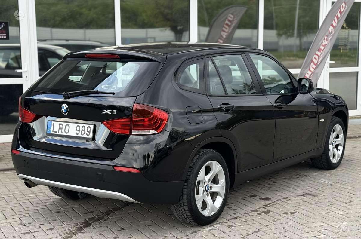 BMW X1 2011 — photo 11