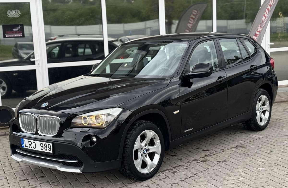 BMW X1 2011 — interior
