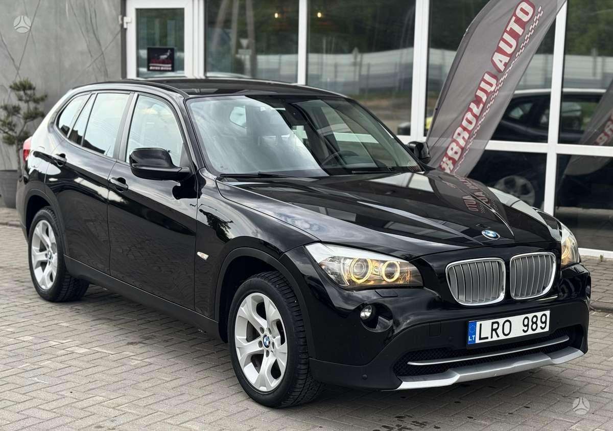BMW X1 2011 — engine 2000 cm³, 143 HP (105kW)