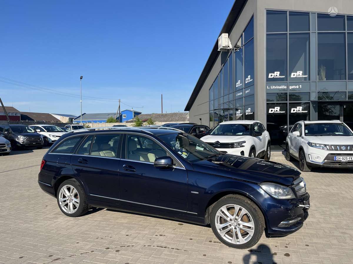 Mercedes-Benz C250, 2011
