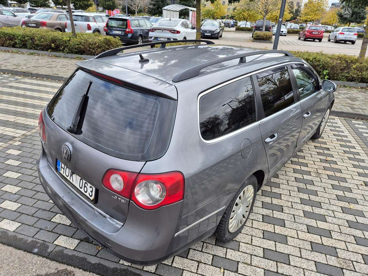 Volkswagen Passat 2006 — салон