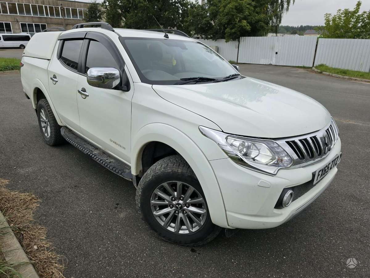 Mitsubishi L200, 2015
