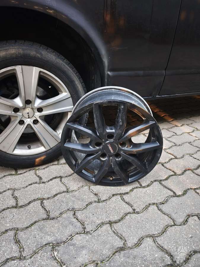 Volkswagen Transporter 2011 — вигляд ззаду