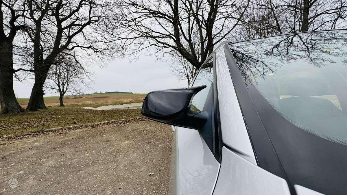 BMW 530 2009 — photo 11