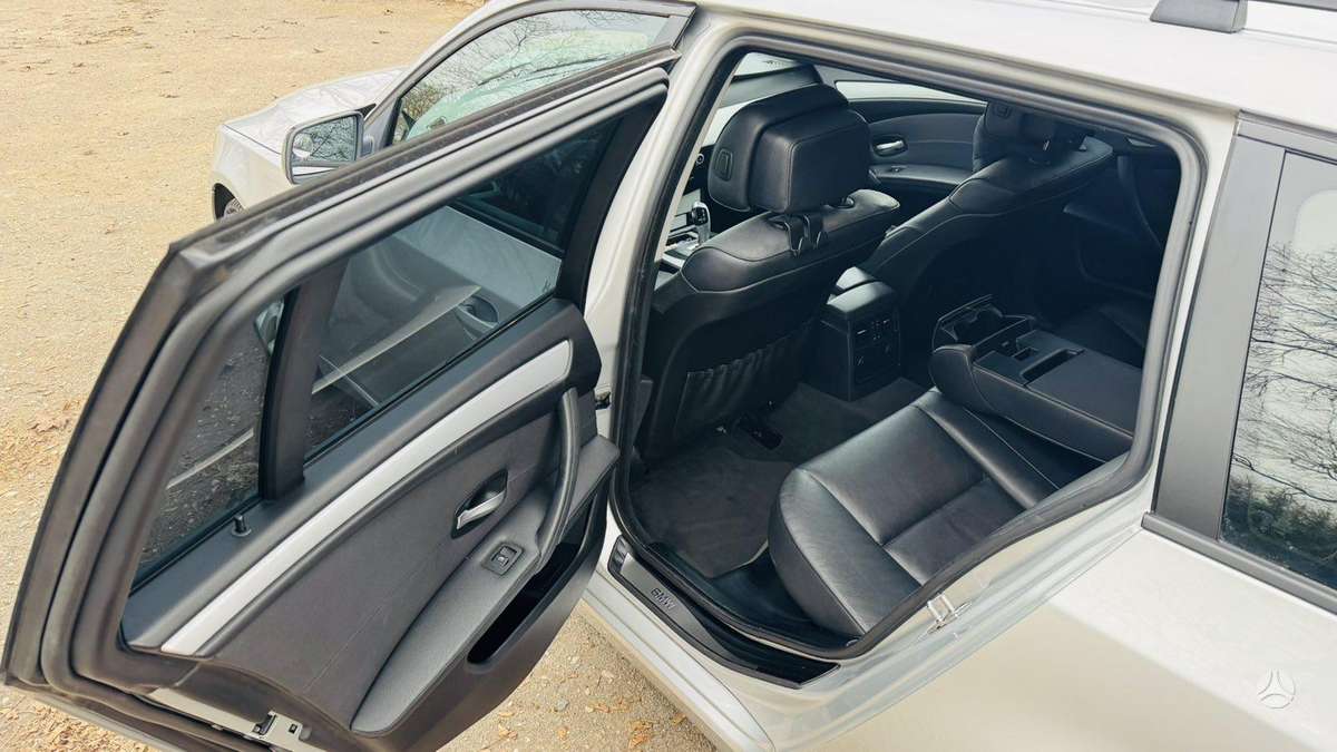 BMW 530 2009 — photo 14