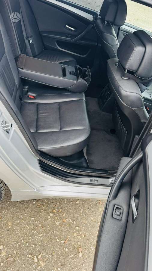 BMW 530 2009 — photo 16