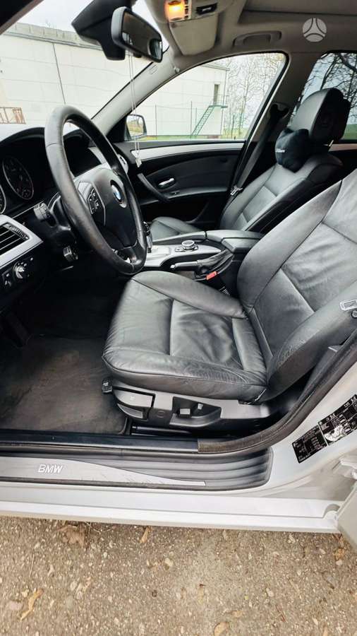 BMW 530 2009 — photo 20