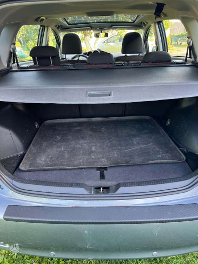 Toyota Verso 2010 — photo 13