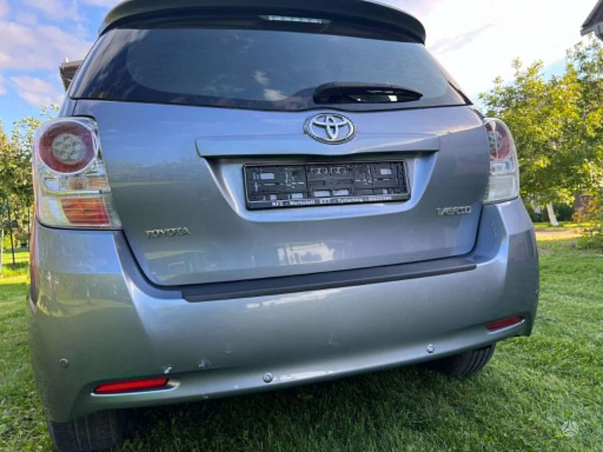 Toyota Verso 2010 — photo 5