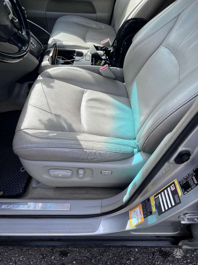 Lexus RX 2008 — photo 25