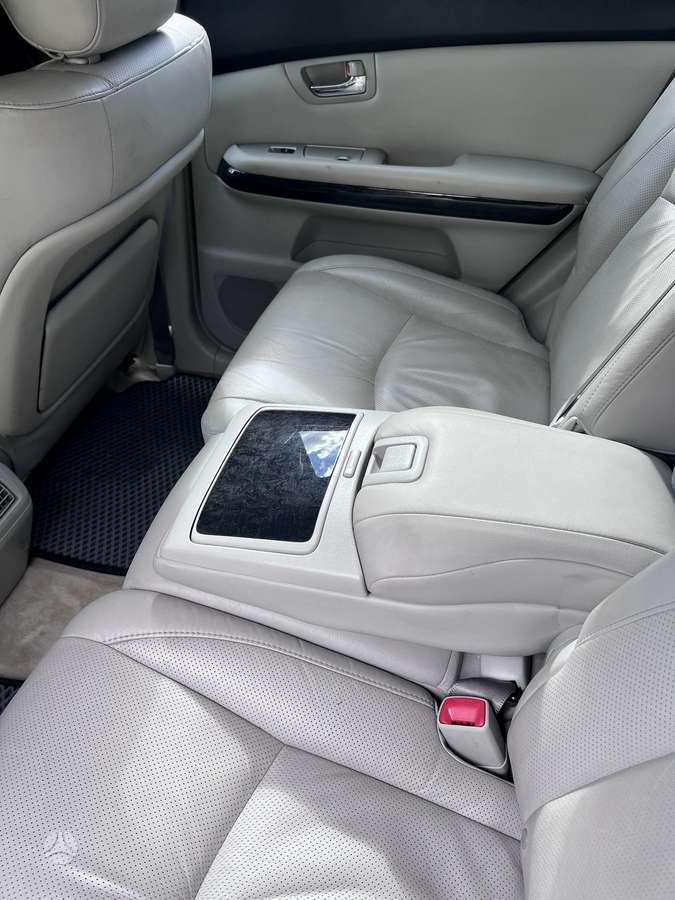 Lexus RX 2008 — photo 31
