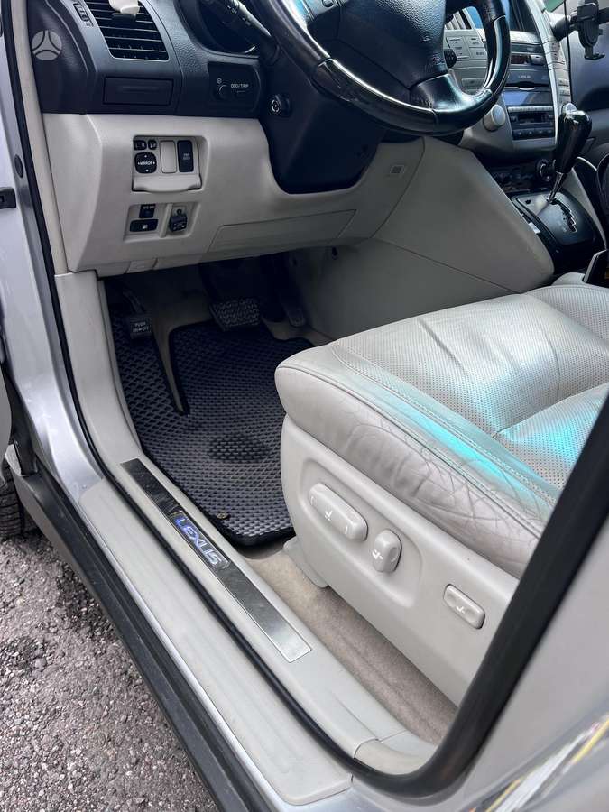 Lexus RX 2008 — photo 35