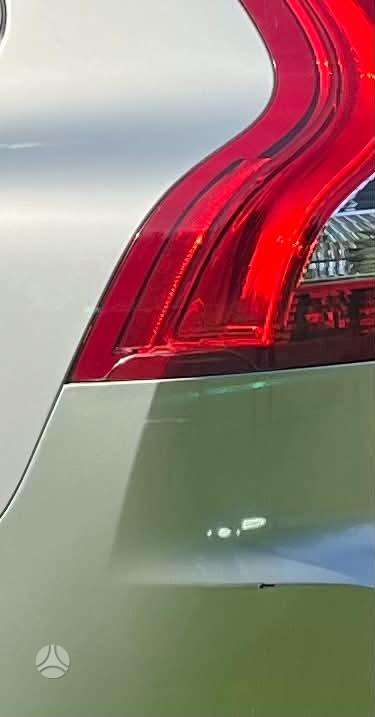 Volvo XC60 2011 — photo 10