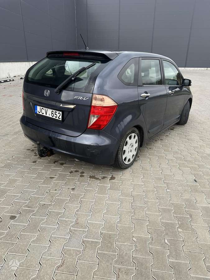Honda FR-V 2008 — engine 1799 cm³, 140 HP (103kW)