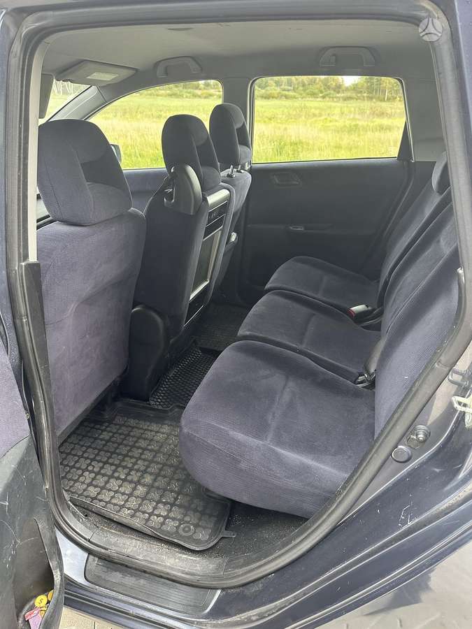 Honda FR-V 2008 — photo 7