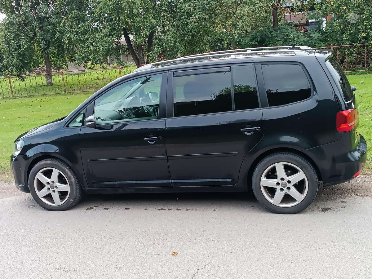 Volkswagen Touran 2014 — engine 140 HP (103kW)