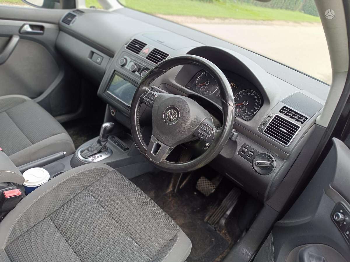 Volkswagen Touran 2014 — photo 6