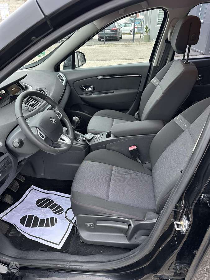 Renault Grand 2012 — photo 11