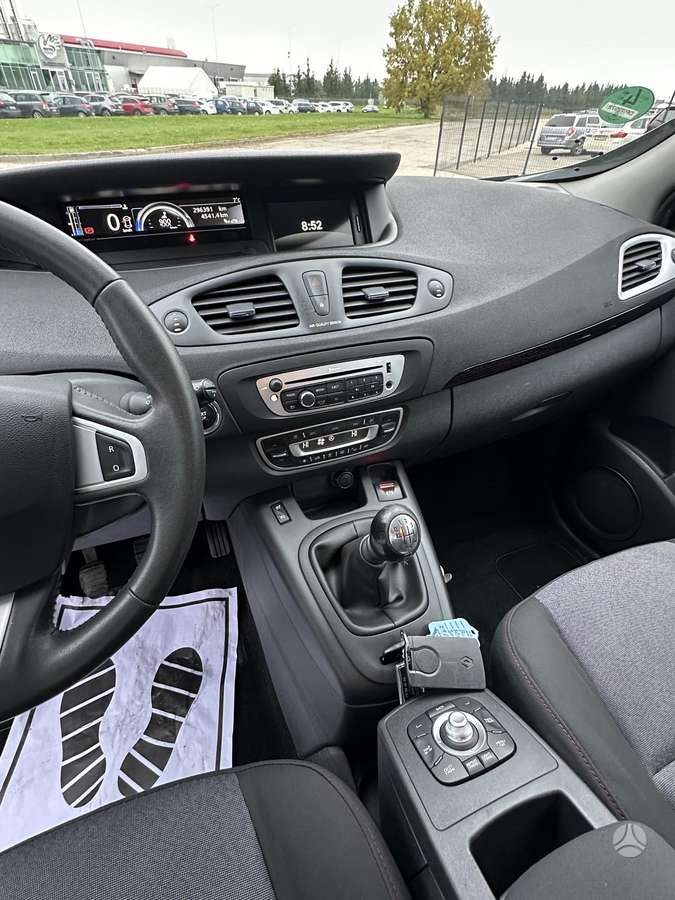 Renault Grand 2012 — photo 9