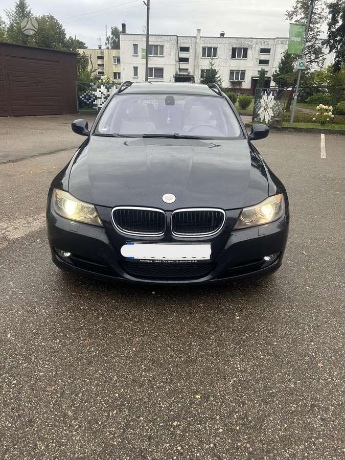 BMW 320, 2009