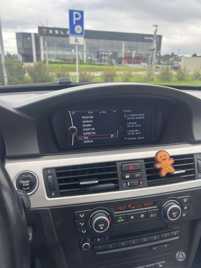BMW 320 2009 — photo 14