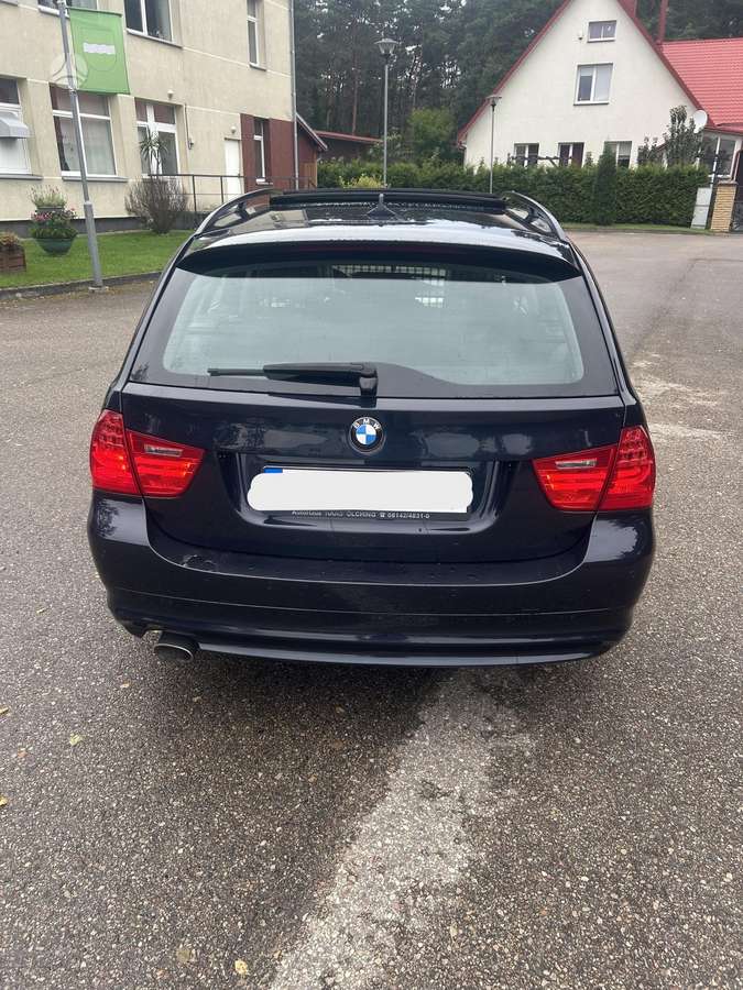 BMW 320 2009 — engine 1995 cm³, 177 HP (130kW)