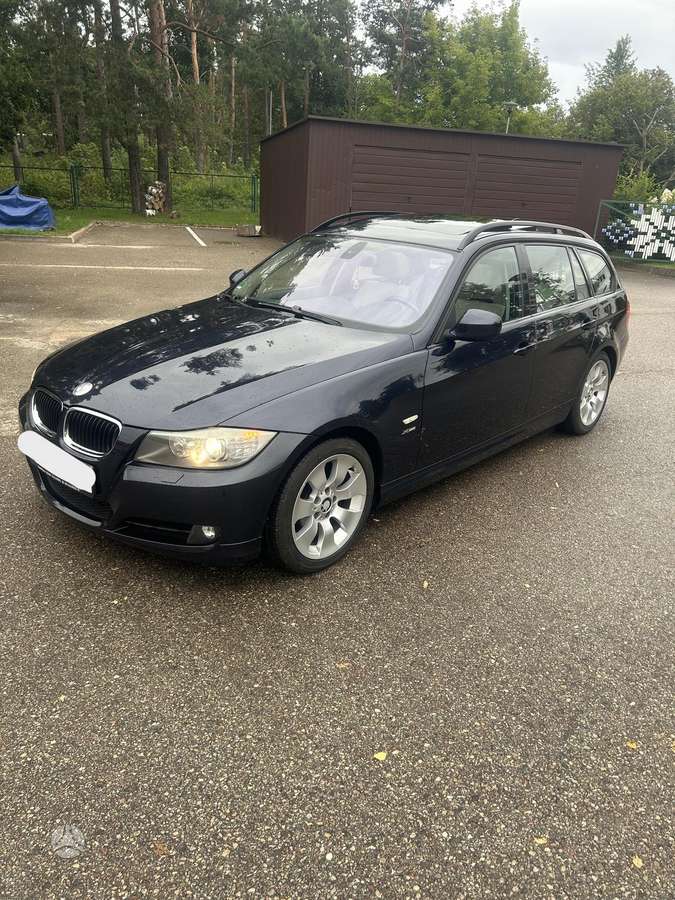 BMW 320 2009 — photo 6