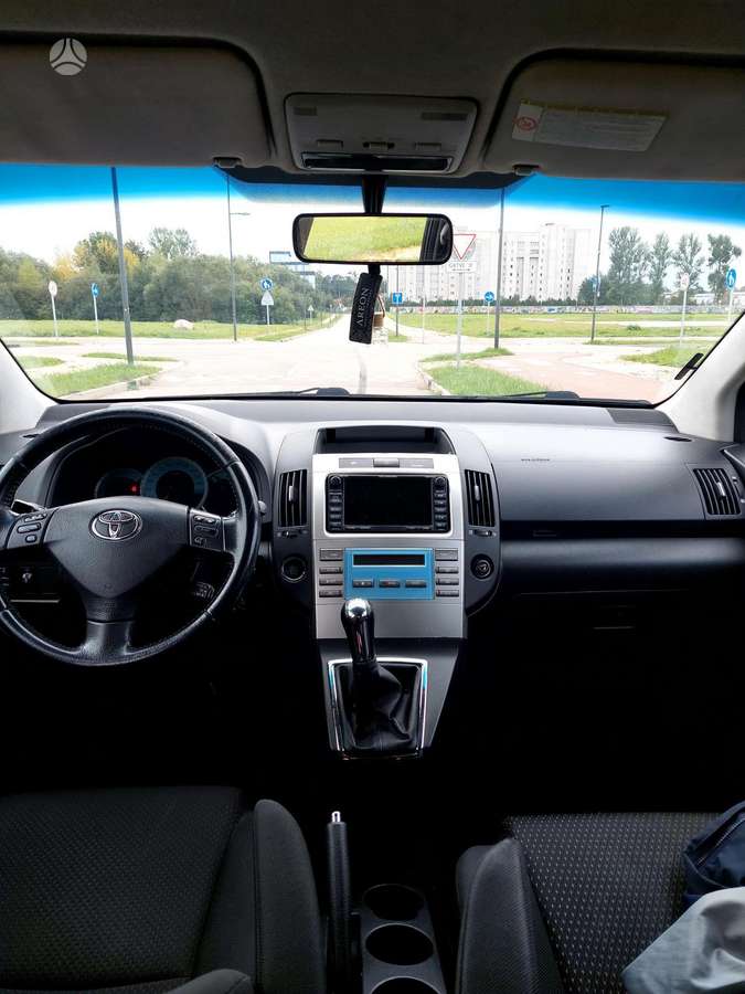 Toyota Corolla 2008 — photo 8