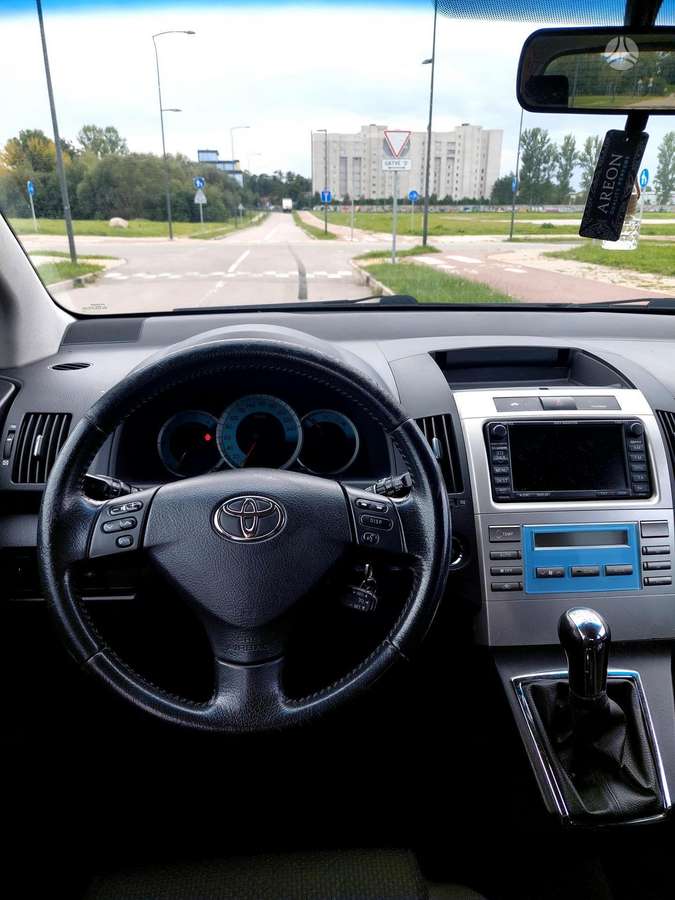 Toyota Corolla 2008 — photo 9