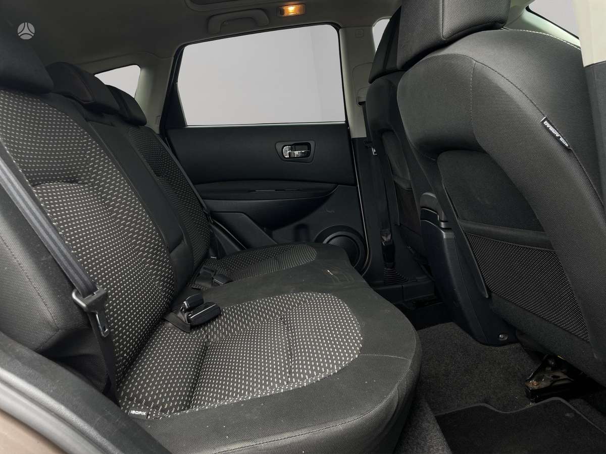 Nissan Qashqai 2010 — photo 9