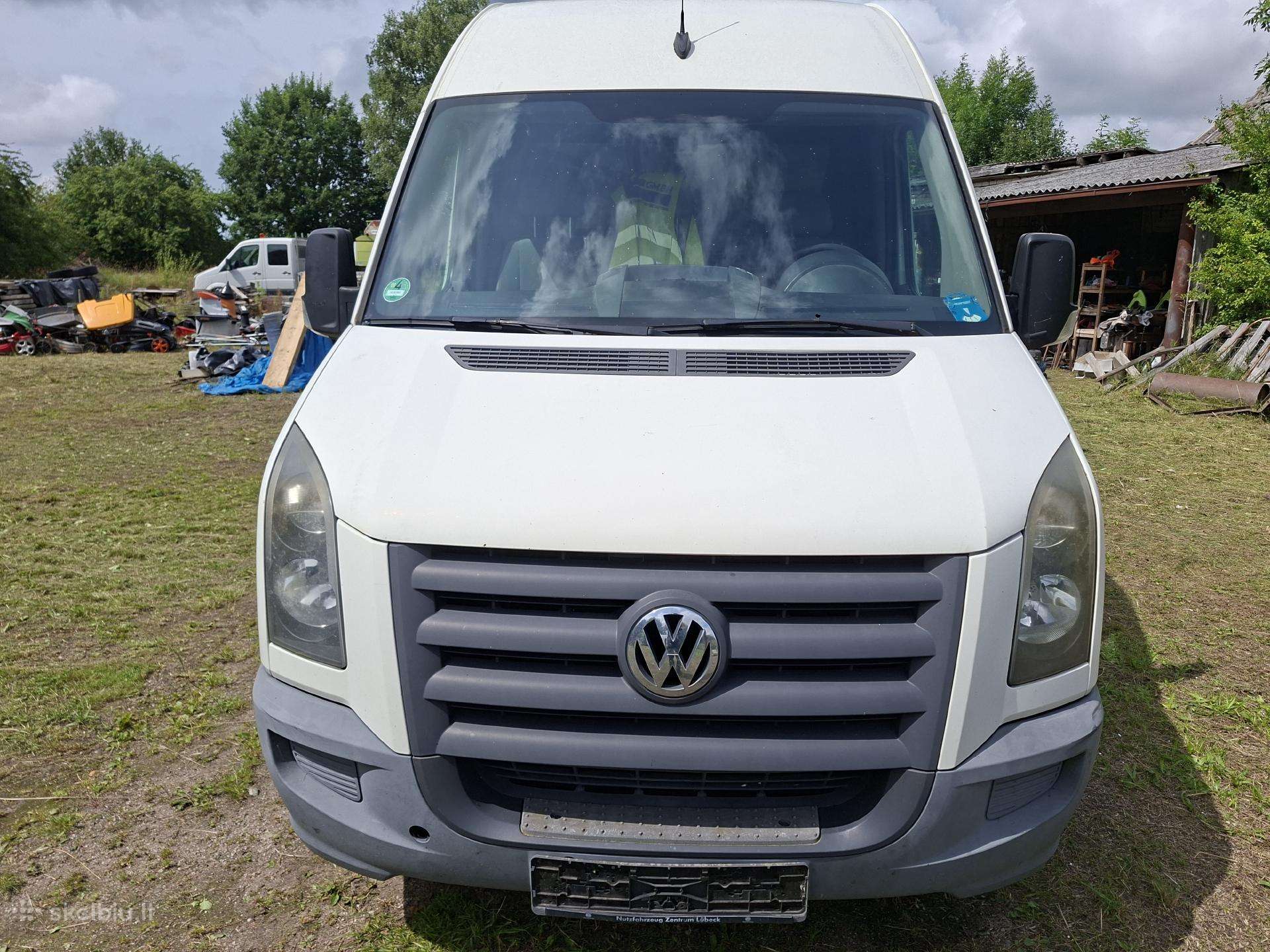 Volkswagen Crafter 2010 — photo 11