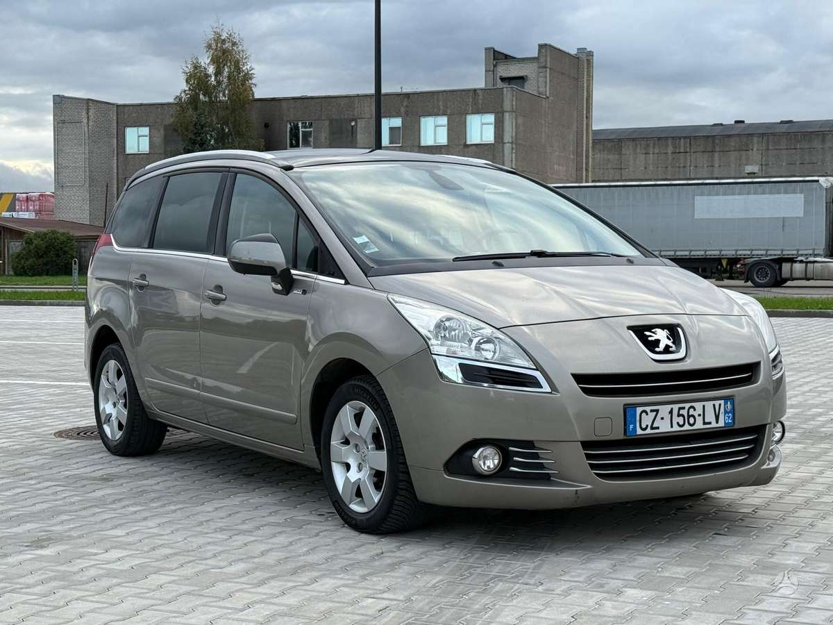 Peugeot 5008 2013 — авто для ЗСУ з Європи