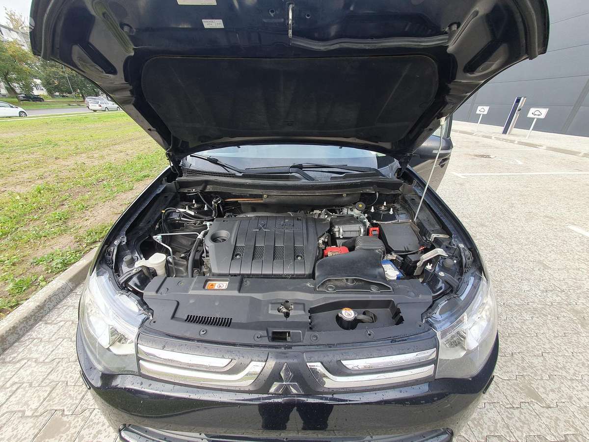 Mitsubishi Outlander 2013 — photo 23