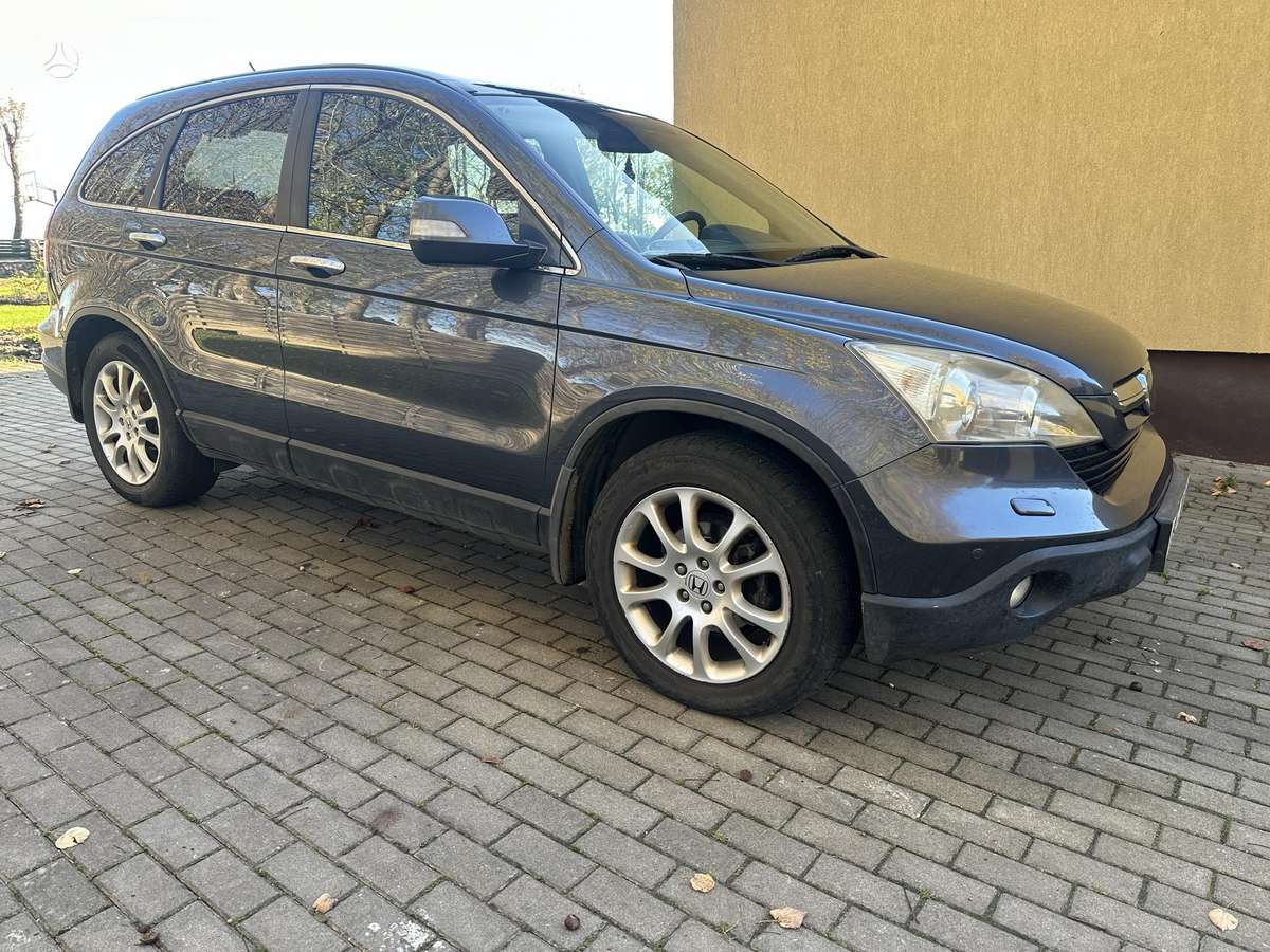 Honda CR-V 2007 — rear view